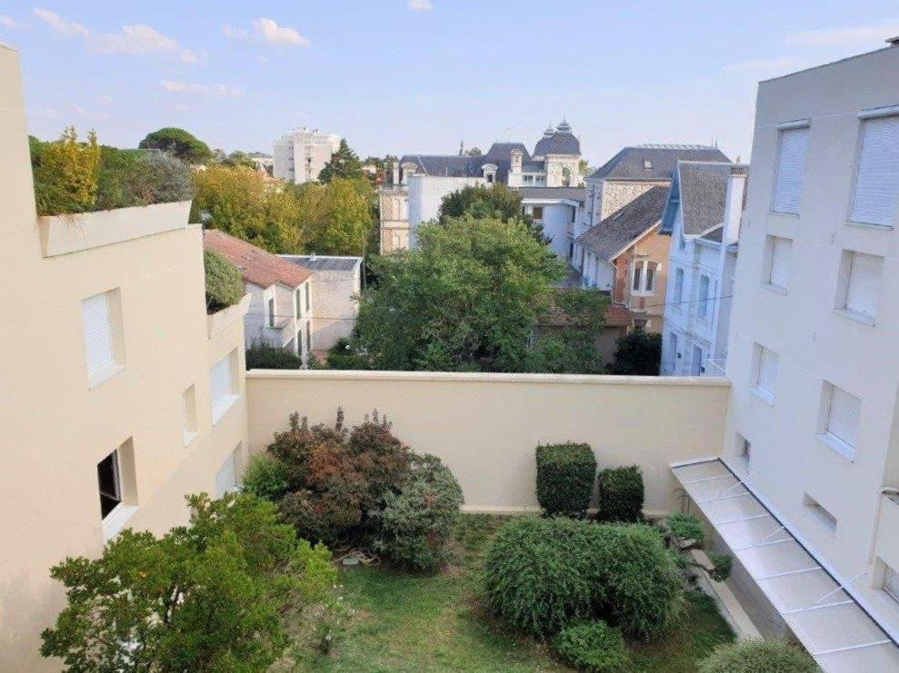 Royan - Studio Lumineux Au Calme - 30M De La Plage - Quartier Du Parc Esterno foto