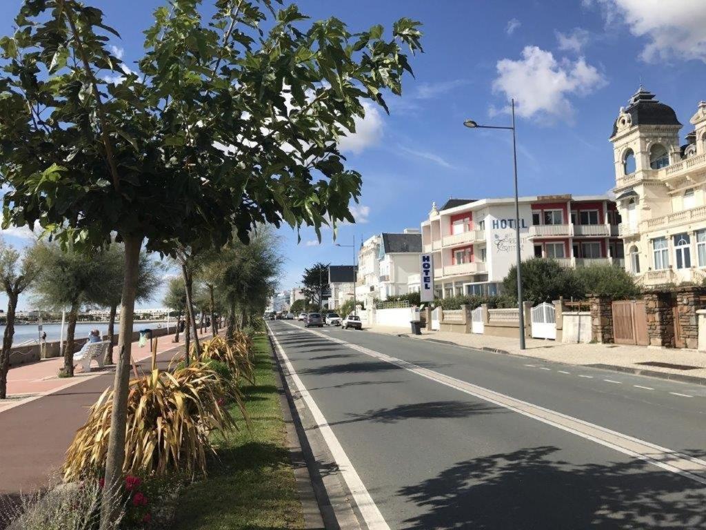 Royan - Studio Lumineux Au Calme - 30M De La Plage - Quartier Du Parc Esterno foto