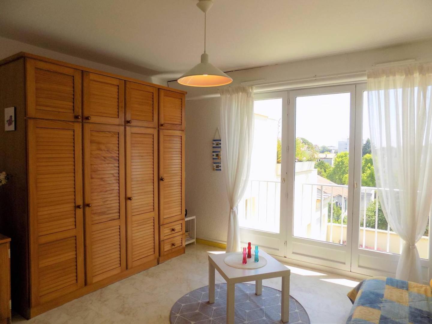 Royan - Studio Lumineux Au Calme - 30M De La Plage - Quartier Du Parc Esterno foto